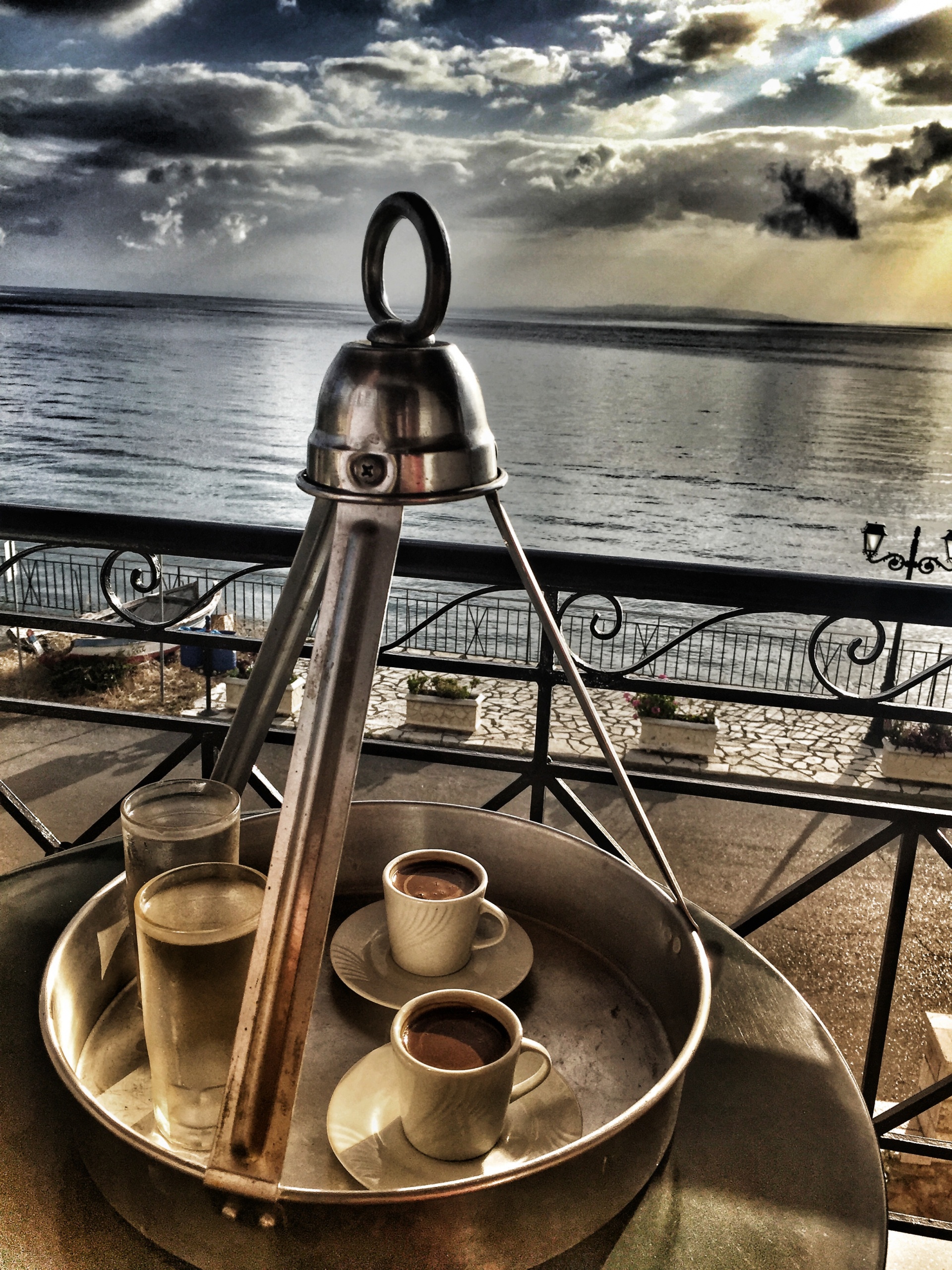 Καφές στο Μπαλκόνι